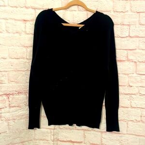 LARK & RO small oversized v neck 100% cashmere sweater